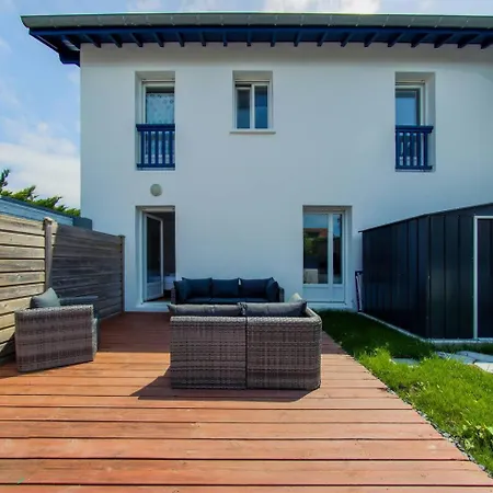 De Charme A 3km Des Plages Avec Parking Jardin Apartment
